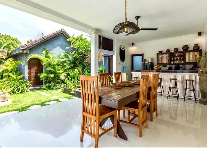 Pucuk Harum 3bdr & Private Pool, Seminyak, Petitenget * Seminyak